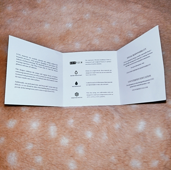 UGG ADIRONDACK III BOOT - Picture 3 of 5